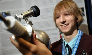 Teen Mỹ tự chế tạo lò phản ứng hạt nhân