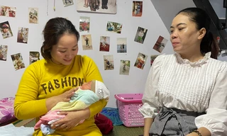 Bé trai sơ sinh bị bỏ rơi lúc rạng sáng