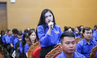 Chủ tịch tỉnh Bình Định đối thoại với thanh niên 