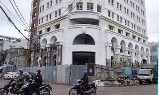 Nữ giám đốc bị bắt, công ty nợ như 'chúa chổm'