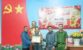 Người bán bún tôm ở Bình Định nhặt được gần 500 triệu ngày cận Tết 