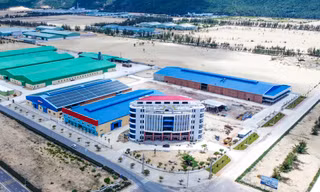Chủ tịch Bình Định chỉ đạo xử lý những tồn đọng tại Khu kinh tế, khu công nghiệp 