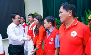 Bình Định biểu dương cá nhân có thành tích tiêu biểu phong trào ‘Người tốt, việc thiện’