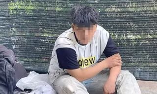 Khởi tố thanh niên đi xe máy tông bị thương CSGT 