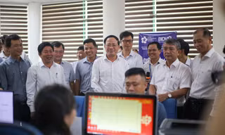Ngày ‘đặc biệt’ ở Bình Định: Lãnh đạo tỉnh đến từng xã, phường mới để giám sát