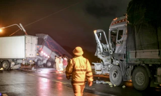 Công an xác định nguyên nhân ban đầu vụ 3 xe tải tông liên hoàn ở Bình Định