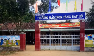 Bé trai 5 tuổi tử vong sau bữa trưa tại trường mầm non