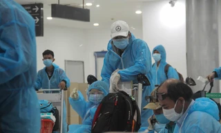 Người dân Bình Định ở TPHCM được tỉnh đón về. Ảnh: Trương Định