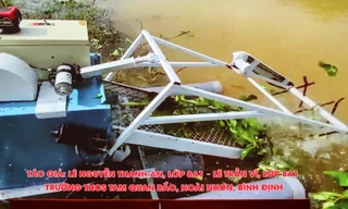 Máy gom băm lục bình, thiết bị hướng dẫn thoát lũ an toàn đạt giải nhất cuộc thi sáng tạo