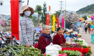 Độc đáo phiên chợ chỉ một ngày duy nhất trong năm ở Bình Định
