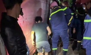 Lật xe khách trong đêm ở Bình Định, nhiều người thương vong