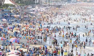 Du khách "vây kín" các điểm nóng du lịch, nhiều người hối tiếc vì đi Đà Lạt, Vũng Tàu