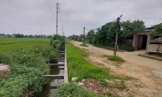 Đường 14 tỷ thi công dang dở, dân khốn khổ: Gấp rút hoàn thiện