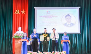 Hà Tĩnh tuyên dương 15 gương thanh niên tiên tiến làm theo lời Bác