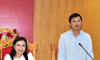 Bí thư T.Ư Đoàn Nguyễn Phạm Duy Trang kiểm tra việc thực hiện Luật và Quyền Trẻ em tại Hà Tĩnh