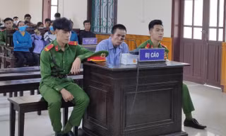 Cầm dao chém chết hàng xóm, người đàn ông lĩnh hơn 16 năm tù