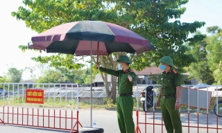 Cố tình 'thông chốt' kiểm dịch, hai thanh niên bị phạt 15 triệu đồng