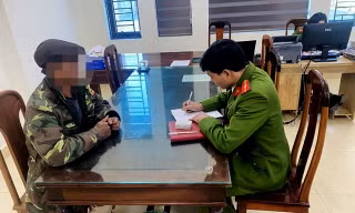 'Yêu râu xanh' ra đầu thú sau hơn 2 năm trốn truy nã 