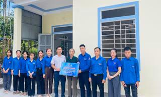 Thanh niên sơn mới 18 căn nhà, tri ân gia đình chính sách