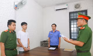 Gã trai trẻ đốt chuồng, hạ độc bò của người tình hơn 15 tuổi
