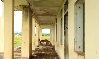 Trường tiền tỷ ở Hà Tĩnh chưa xây xong đã 'đắp chiếu'