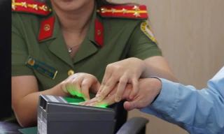 Hà Tĩnh 'chạy nước rút' cấp định danh điện tử cho người nước ngoài