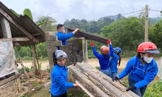 Tuổi trẻ Hà Tĩnh góp sức trẻ xóa nhà tạm, nhà dột nát