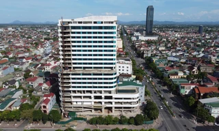 Loạt dự án trên ‘đất vàng’ dở dang, hoang tàn ở trung tâm TP Hà Tĩnh 