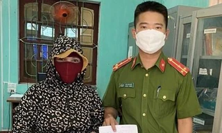 Nhặt được gần 10 triệu đồng, chiến sỹ công an trả lại người đánh rơi