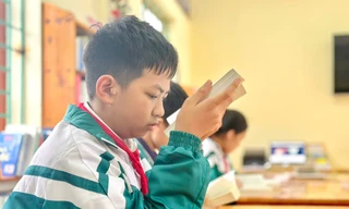 Cậu học trò khiếm thị lan toả niềm đam mê đọc sách