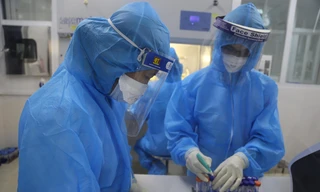 Người đàn ông nghi nhiễm COVID-19 tự khỏi bệnh, làm lây lan dịch ở Hà Tĩnh