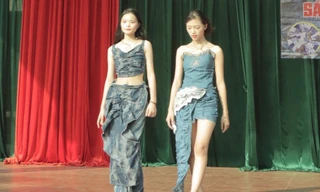 Thời trang độc đáo từ vải jeans cũ