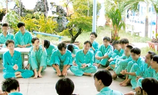 Tàn tạ vì ma túy 'đá'