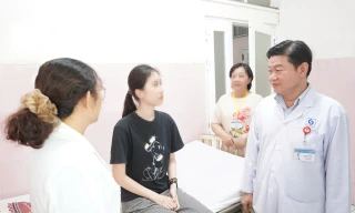 Thiếu nữ có biểu hiện như bị 'ma nhập' vì bệnh lý hiếm gặp