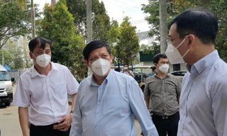 Mượn thiết bị y tế của tư nhân để chống dịch COVID-19