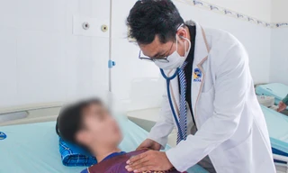 Bị khuẩn tụ cầu vàng độc lực cao tấn công, nam sinh nguy kịch