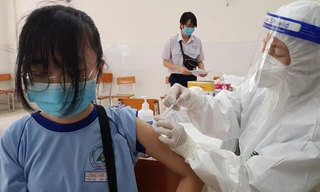 Hơn 352.000 trẻ em tại TPHCM đã tiêm vắc xin ngừa COVID-19