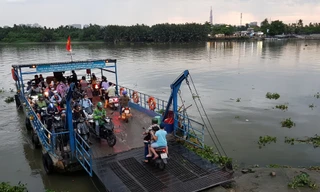 TPHCM lo ngại tai nạn đuối nước từ các chuyến đò ngang