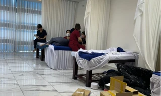 Phòng khám Răng - Hàm - Mặt và chăm sóc da nhưng thực hiện tăng kích thước 'cậu nhỏ'