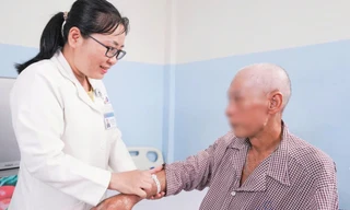 Người đàn ông mắc bệnh hiếm gặp bị chẩn đoán nhầm thành viêm da cơ địa