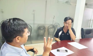 Nam sinh giảm nghiêm trọng thị lực sau phẫu thuật tật khúc xạ tại Bệnh viện Mắt Sài Gòn