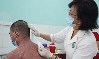 Người đàn ông bị lột da toàn thân vì trị bệnh theo thầy thuốc 'mạng'