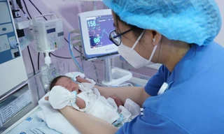 Suy tim nặng không rõ nguyên nhân khi đang mang thai, mẹ bầu 'vượt cửa tử' giữ con