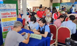 Sau sắp xếp, TPHCM tăng hỗ trợ người lao động