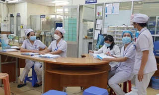 Y tế TPHCM kiến nghị 'cấp cứu' bệnh viện công lập