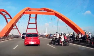 Phó giám đốc Công an TPHCM: 'Không khoan nhượng vi phạm giao thông'