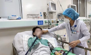 Thoát chết vì uống 'rượu độc', nữ sinh 19 tuổi có thể bị di chứng thần kinh và mù lòa