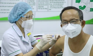 TPHCM: 1 triệu liều vắc xin Sinopharm sẽ chích ngừa từ ngày mai 