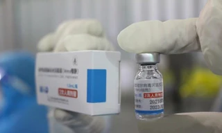 Thêm 1 triệu liều vắc xin Vero Cell về đến TPHCM