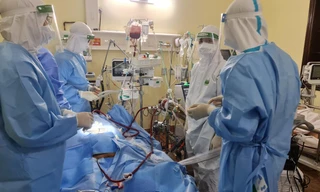 Cải tiến máy ECMO cứu cùng lúc 2 bệnh nhân COVID-19